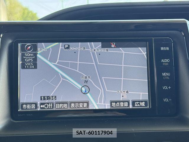Toyota VOXY 2015-06 8564042-3