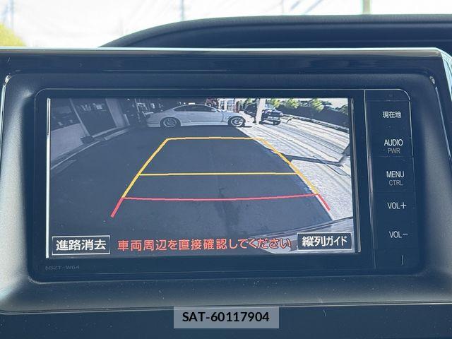 Toyota VOXY 2015-06 8564042-5