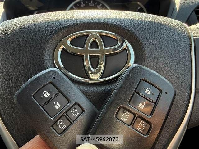 Toyota VOXY 2015-10 8564047-22