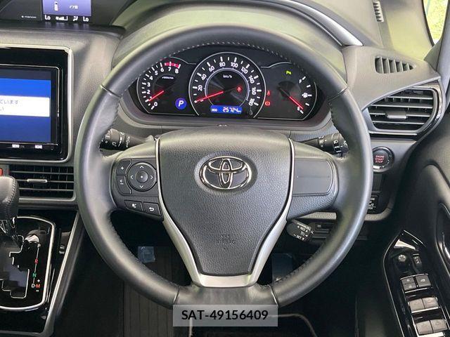 Toyota VOXY 2021-10 8564024-12