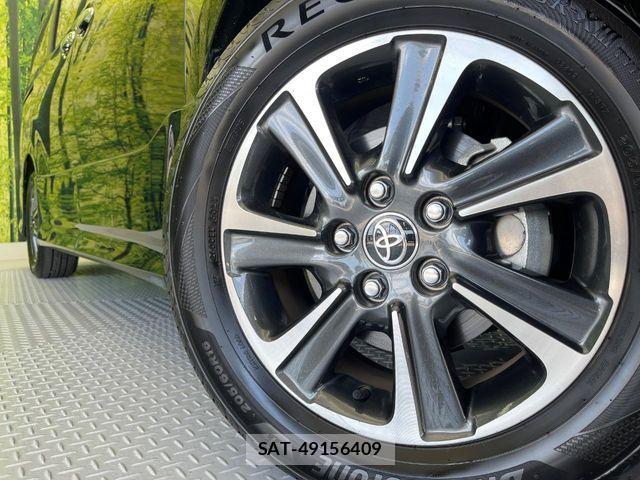 Toyota VOXY 2021-10 8564024-14