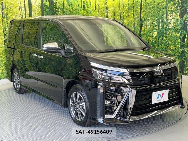 Toyota VOXY 2021-10 8564024-17