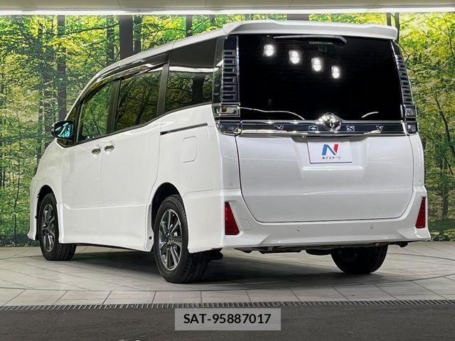 Toyota VOXY 2019-09 8564036-18