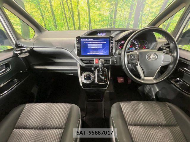 Toyota VOXY 2019-09 8564036-1