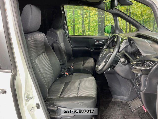 Toyota VOXY 2019-09 8564036-8