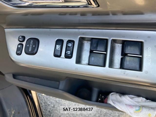 Toyota VOXY 2009-02 8564059-14