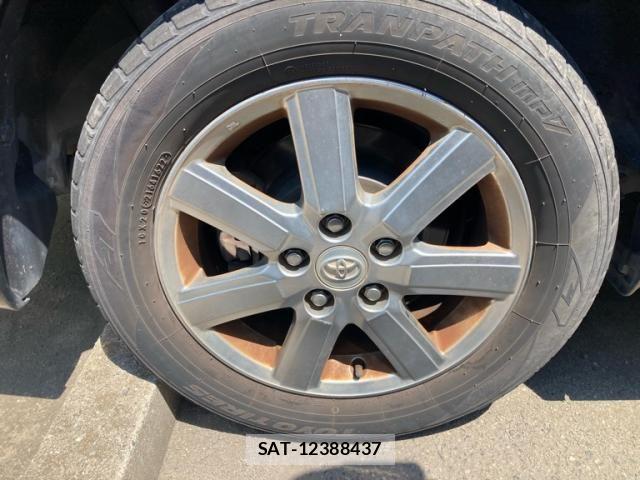 Toyota VOXY 2009-02 8564059-4