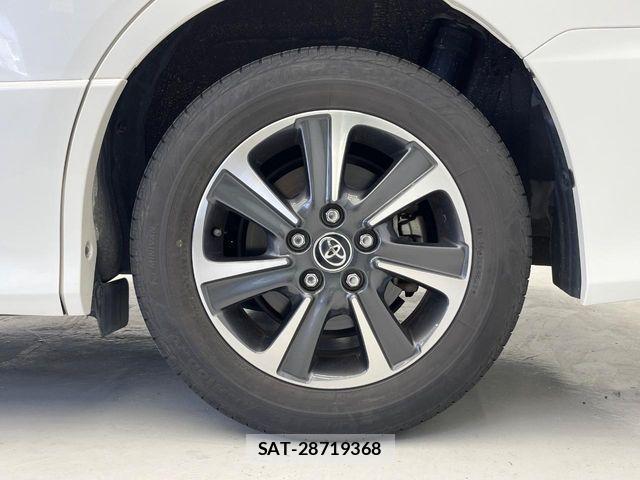 Toyota VOXY 2017-11 8564039-12
