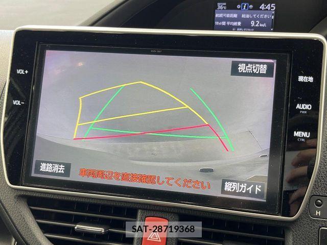 Toyota VOXY 2017-11 8564039-3