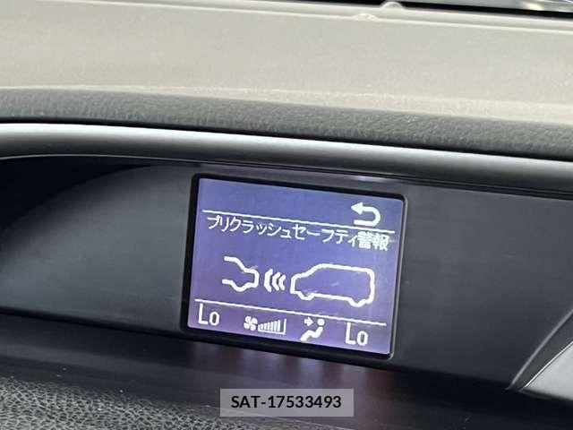 Toyota VOXY 2016-12 8564046-8
