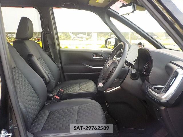 Toyota VOXY 2022-01 8564025-19