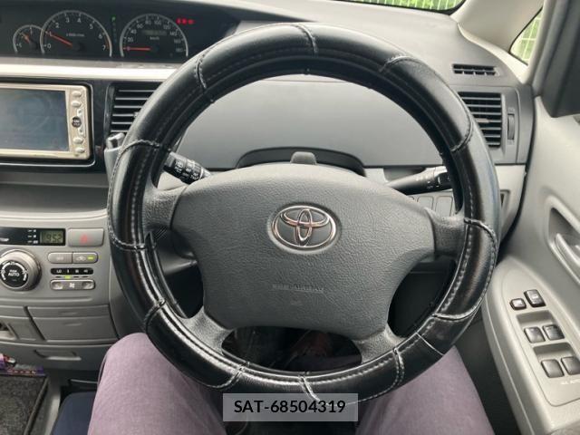 Toyota VOXY 2004-11 8564055-15