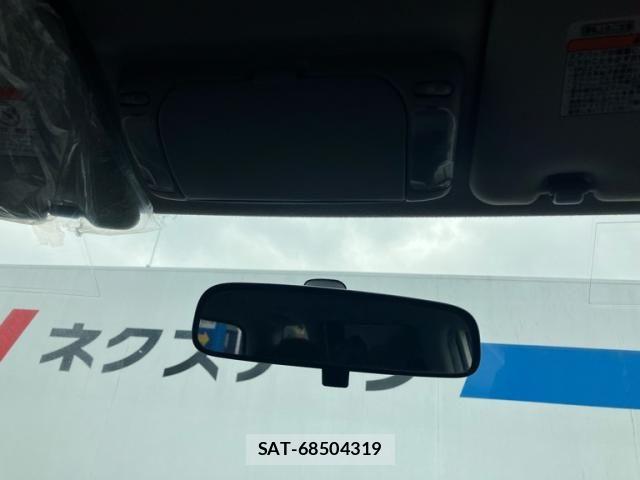 Toyota VOXY 2004-11 8564055-19