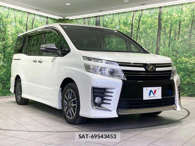 Toyota VOXY 2016-04 8564037-16