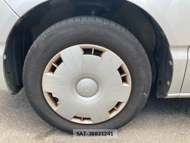 Toyota VOXY 2002-06 8564056-14