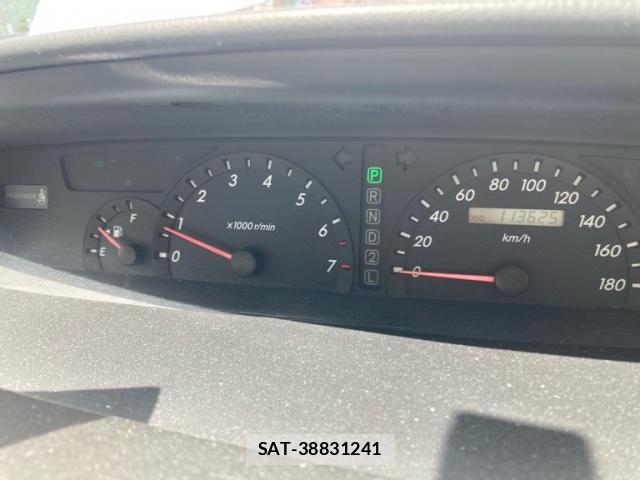 Toyota VOXY 2002-06 8564056-17