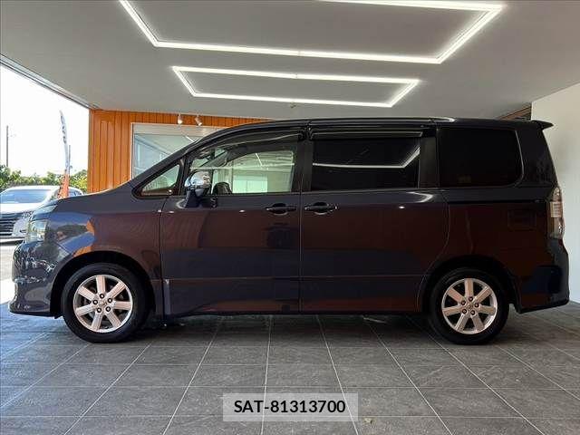 Toyota VOXY 2008-02 8564057-10