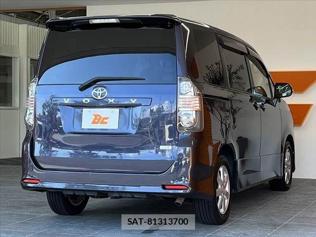 Toyota VOXY 2008-02 8564057-14