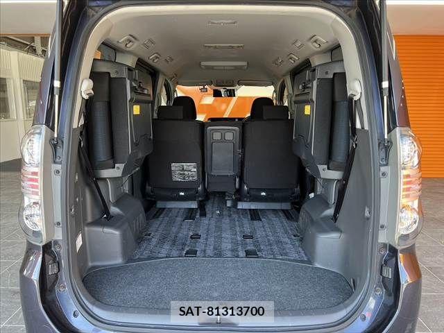 Toyota VOXY 2008-02 8564057-22