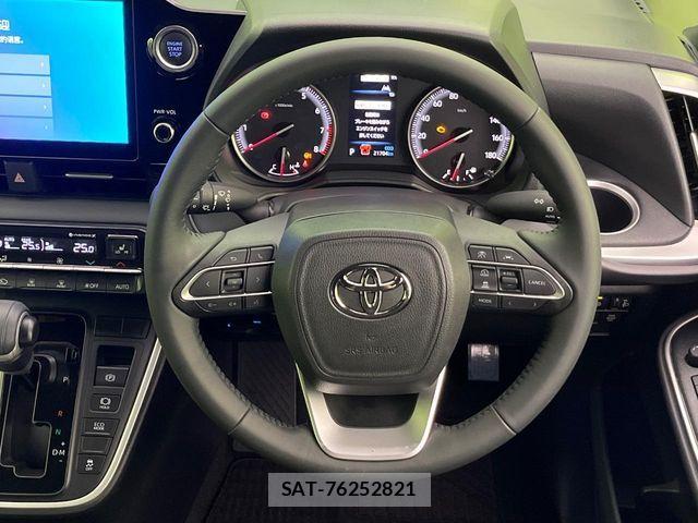Toyota VOXY 2023-09 8564022-11