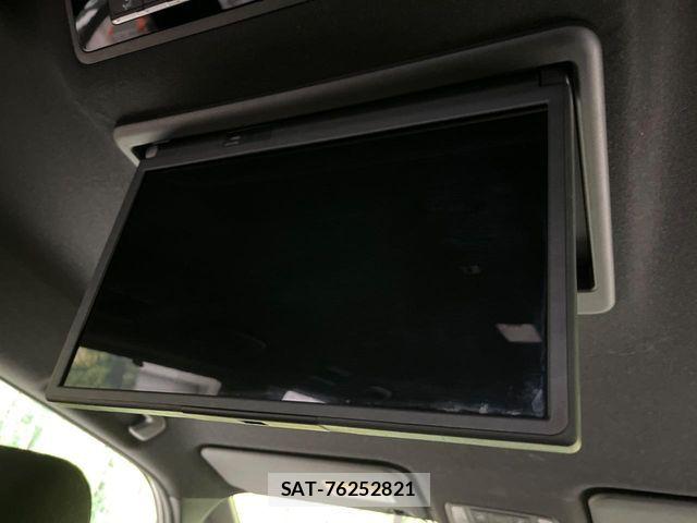 Toyota VOXY 2023-09 8564022-2