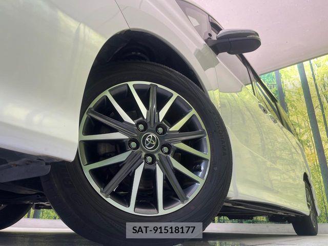 Toyota VOXY 2016-05 8564050-13