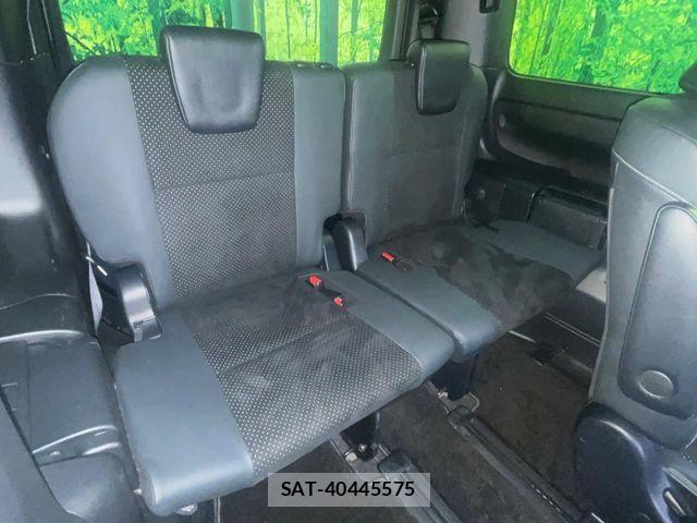 Toyota VOXY 2021-08 8564030-9