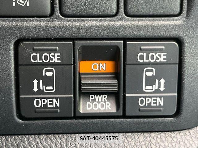 Toyota VOXY 2021-08 8564030-6