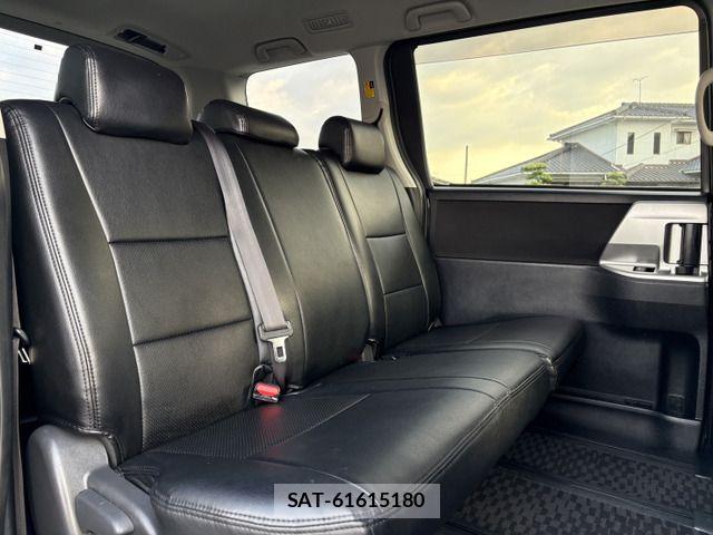 Toyota VOXY 2011-01 8564053-14