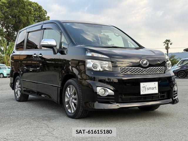 Toyota VOXY 2011-01 8564053-1