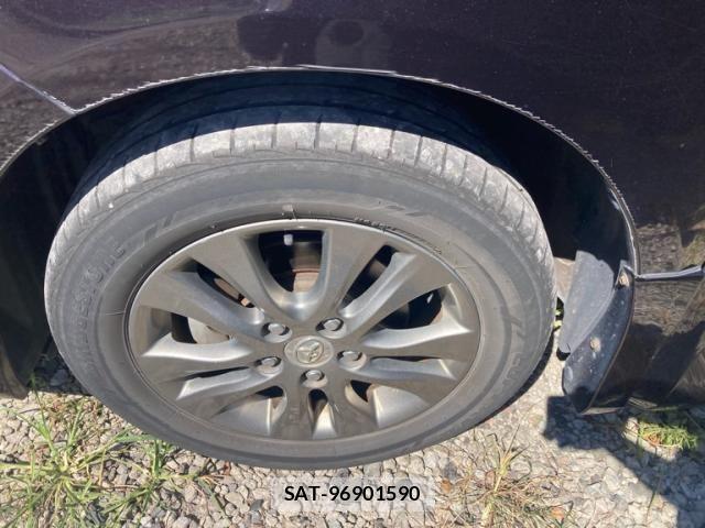 Toyota VOXY 2013-11 8564052-10
