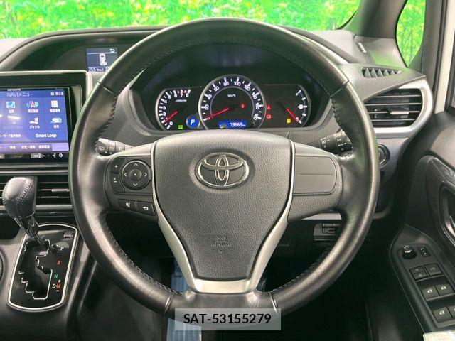 Toyota VOXY 2016-02 8564043-13
