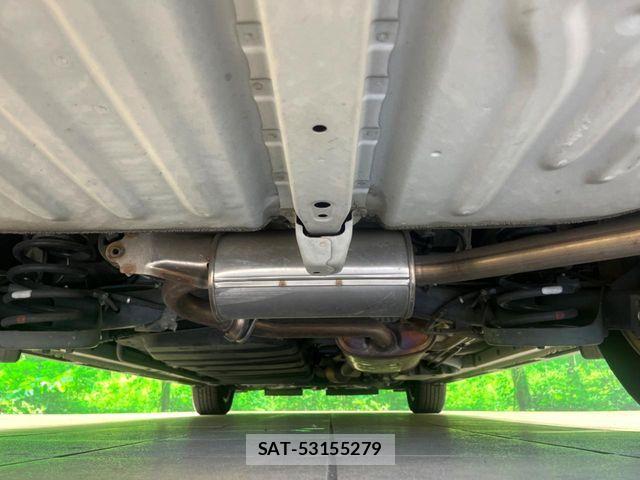 Toyota VOXY 2016-02 8564043-19