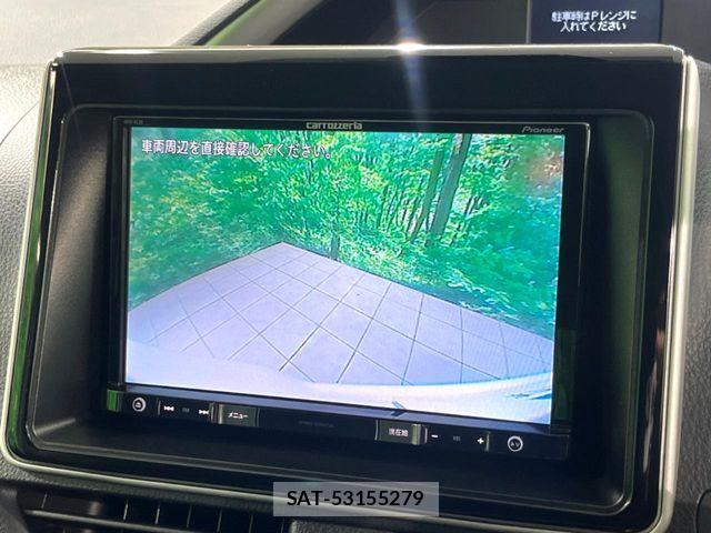 Toyota VOXY 2016-02 8564043-3