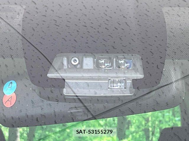 Toyota VOXY 2016-02 8564043-6