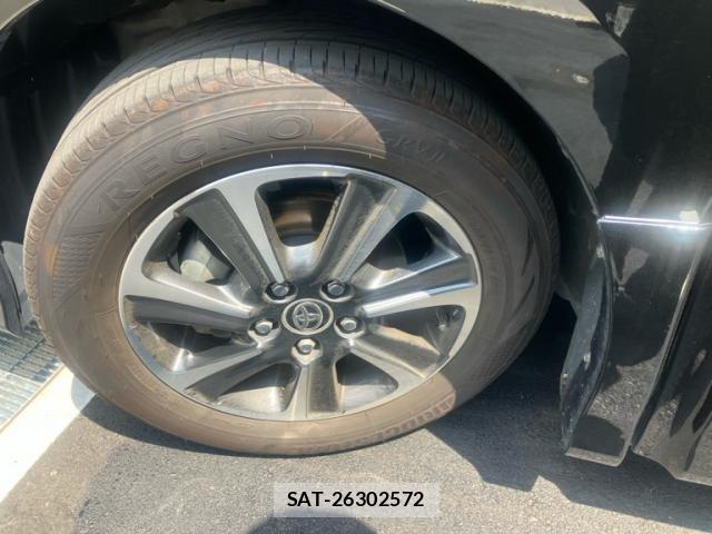Toyota VOXY 2019-11 8564038-11