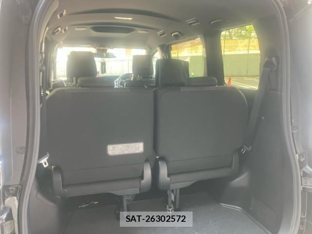 Toyota VOXY 2019-11 8564038-12