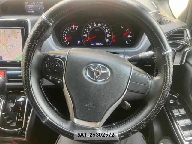 Toyota VOXY 2019-11 8564038-14