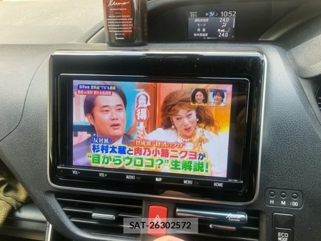 Toyota VOXY 2019-11 8564038-18