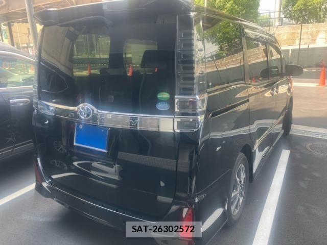 Toyota VOXY 2019-11 8564038-3