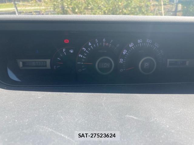 Toyota VOXY 2007-09 8564058-17