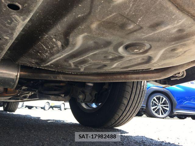 Toyota VOXY 2021-03 8564034-10