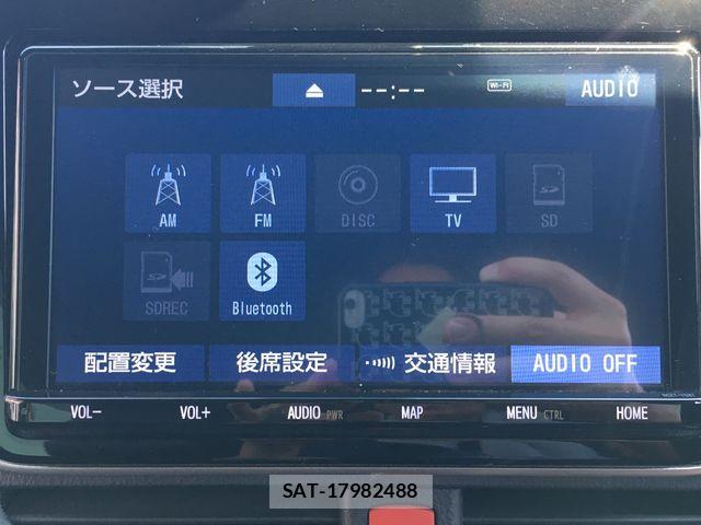 Toyota VOXY 2021-03 8564034-21