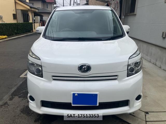Toyota VOXY 2007-08 8564054-0