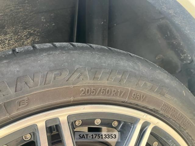 Toyota VOXY 2007-08 8564054-12