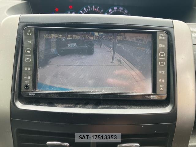 Toyota VOXY 2007-08 8564054-16