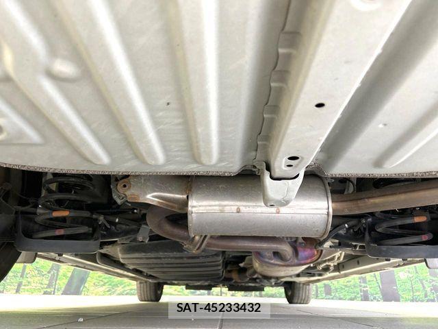 Toyota VOXY 2021-07 8564031-19