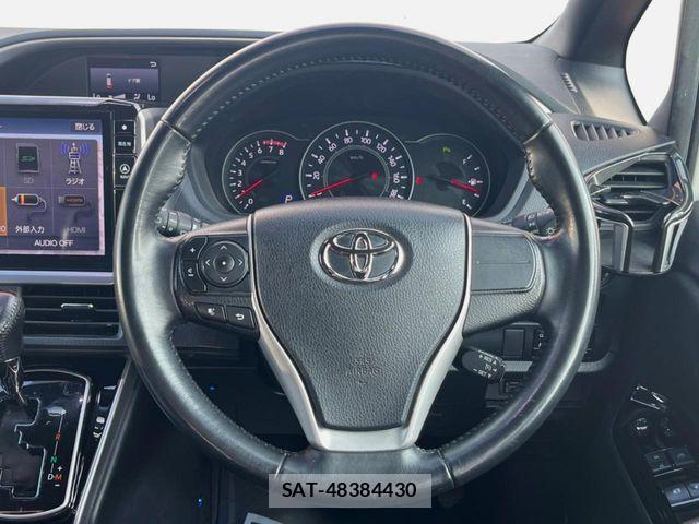 Toyota VOXY 2020-03 8564040-11