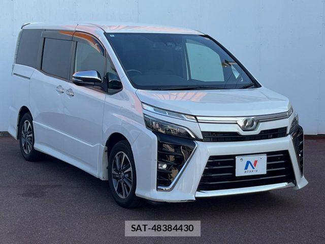 Toyota VOXY 2020-03 8564040-16