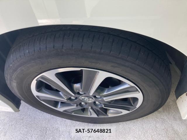 Toyota VOXY 2018-02 8564044-9